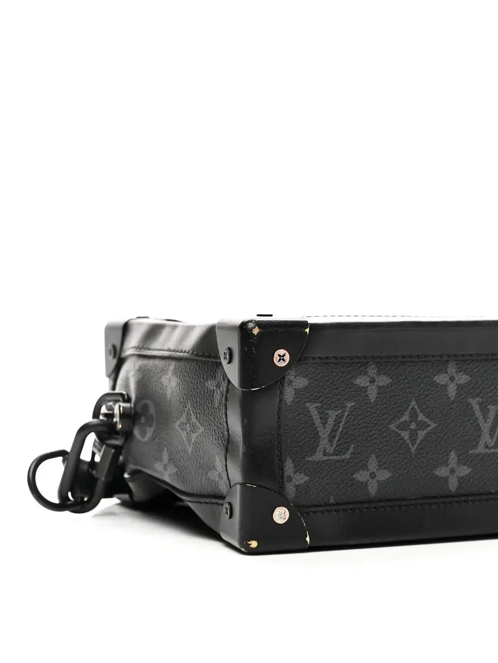 Louis Vuitton step into